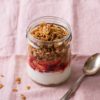 Granola yoghurt & fruits trifle